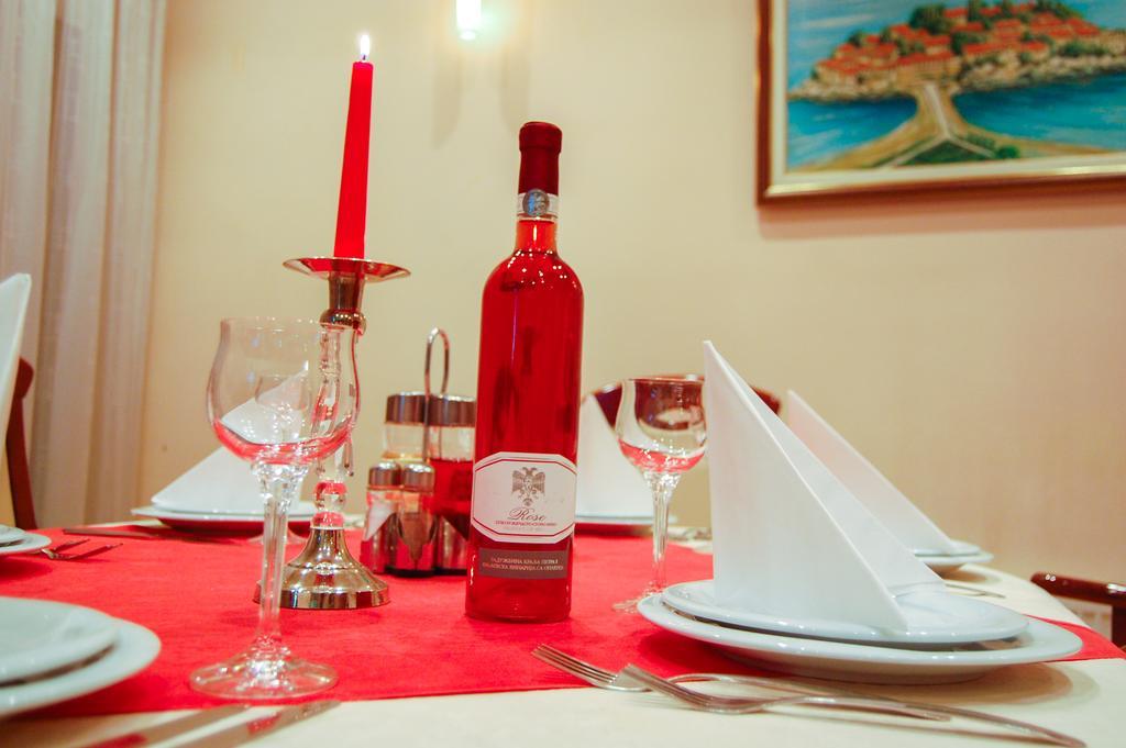 Hotel Montenegro Struga Dış mekan fotoğraf