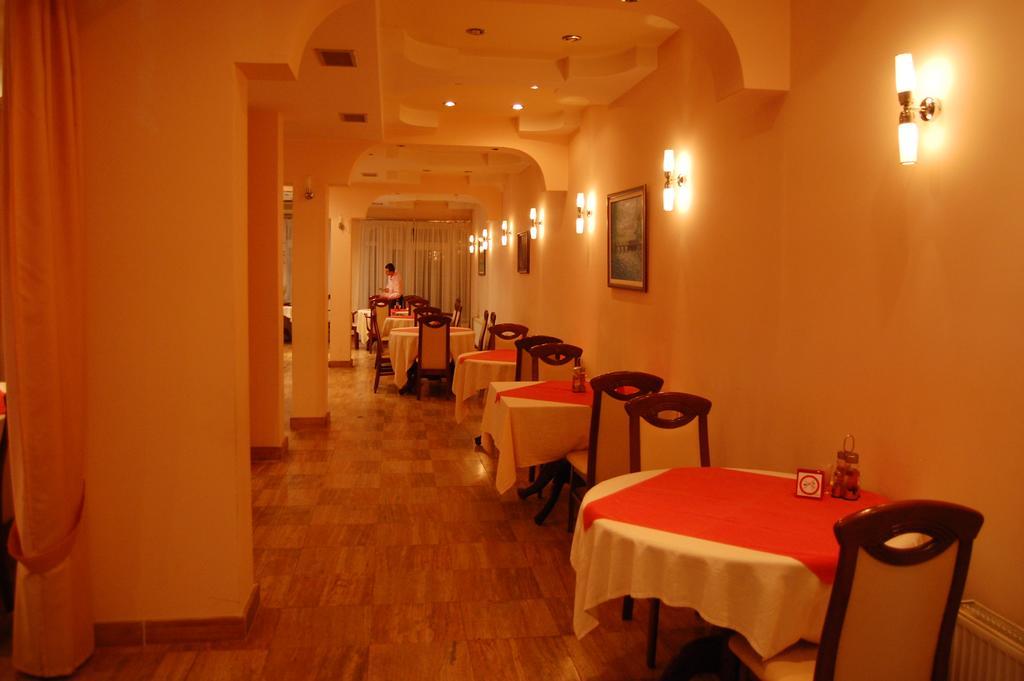 Hotel Montenegro Struga Dış mekan fotoğraf
